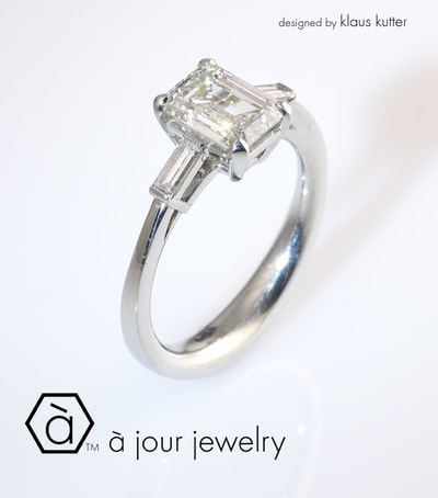 Engagement Ring emerald cut diamond platinum 
